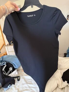 Abercrombie & Fitch Black Scoop Neck Short Sleeve Bodysuit